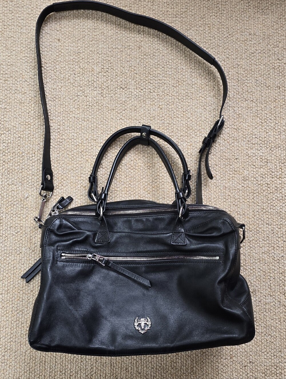 RUDSAK Black Leather Bag with Removable Shoulder Strap *has Flashlight*